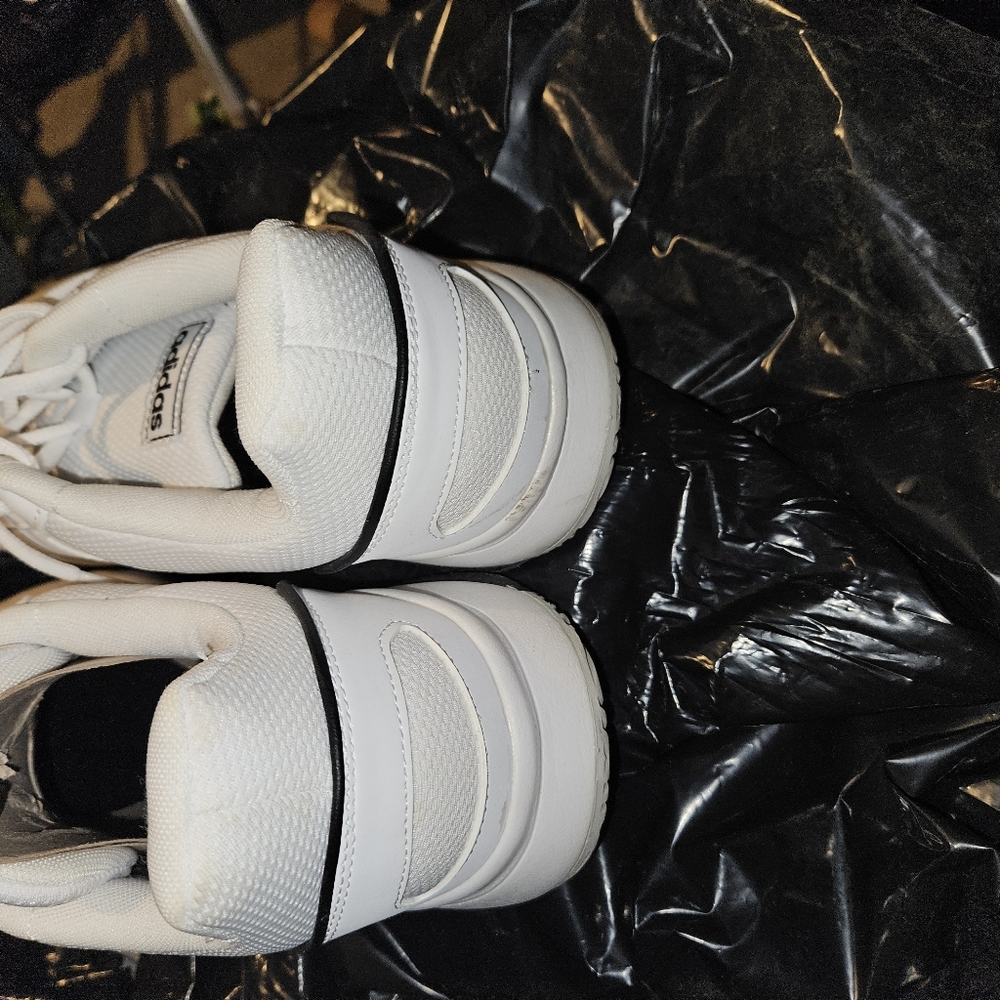 Men Adidas - Picture 2 of 4